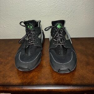 Nike Air Huarache F22 'Black Neon' sneakers